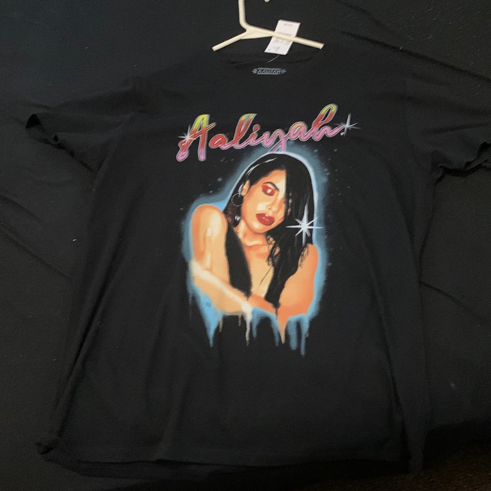 Aaliyah shirt